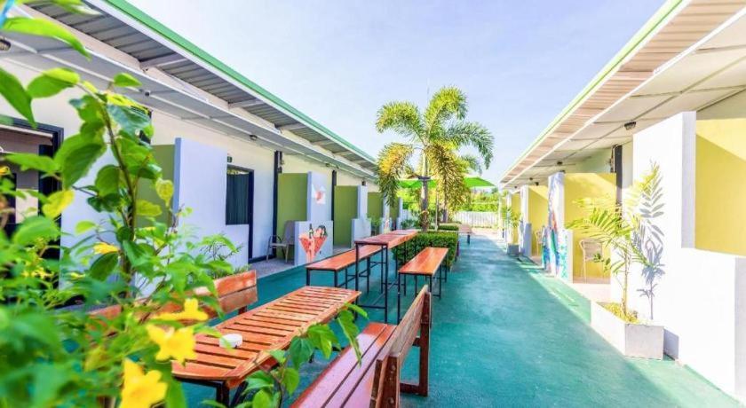 Oyo 450 Rawai Studios Resort المظهر الخارجي الصورة