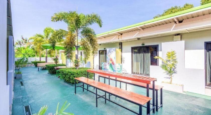Oyo 450 Rawai Studios Resort المظهر الخارجي الصورة