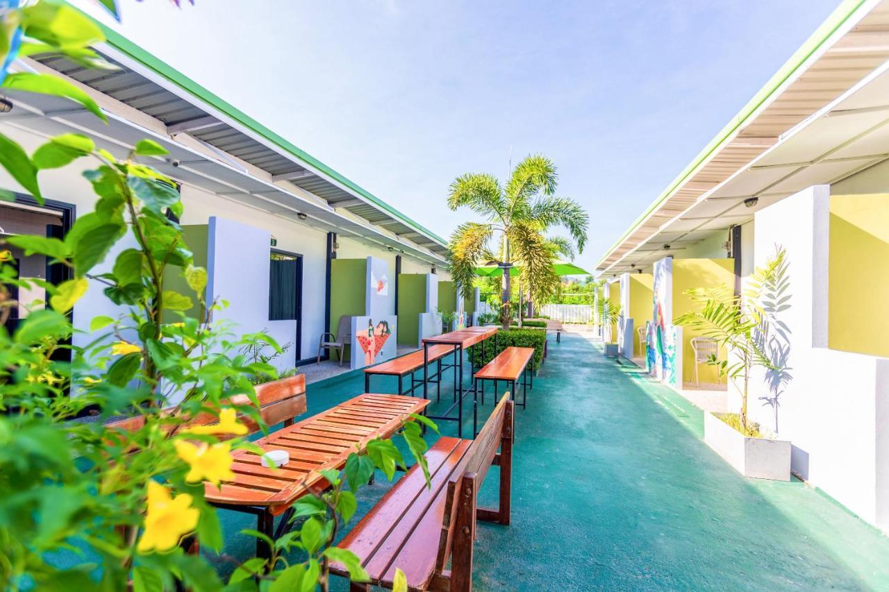 Oyo 450 Rawai Studios Resort المظهر الخارجي الصورة
